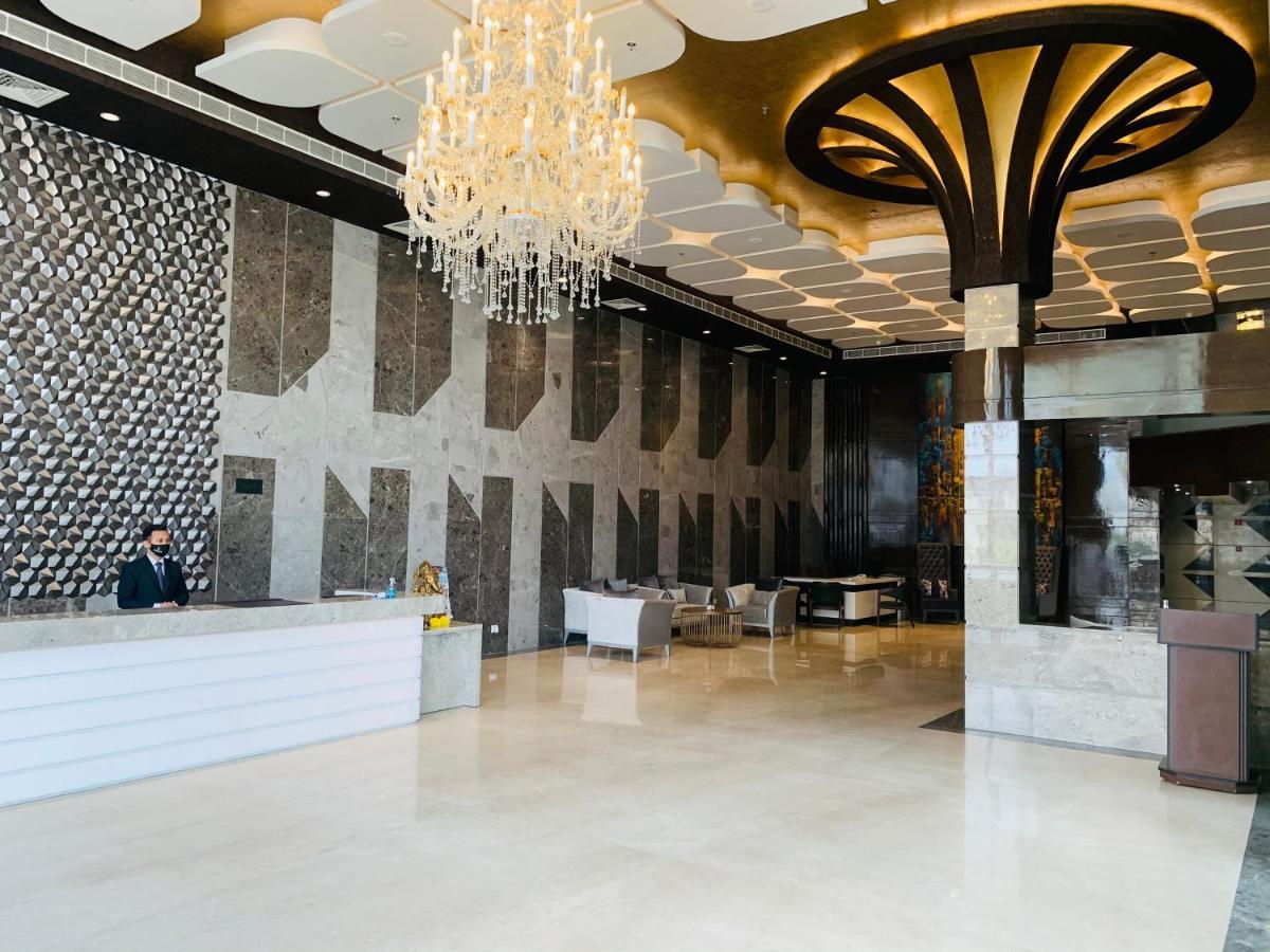 The Grand Arc Hotel & Convention Centre Shahjahanpur المظهر الخارجي الصورة