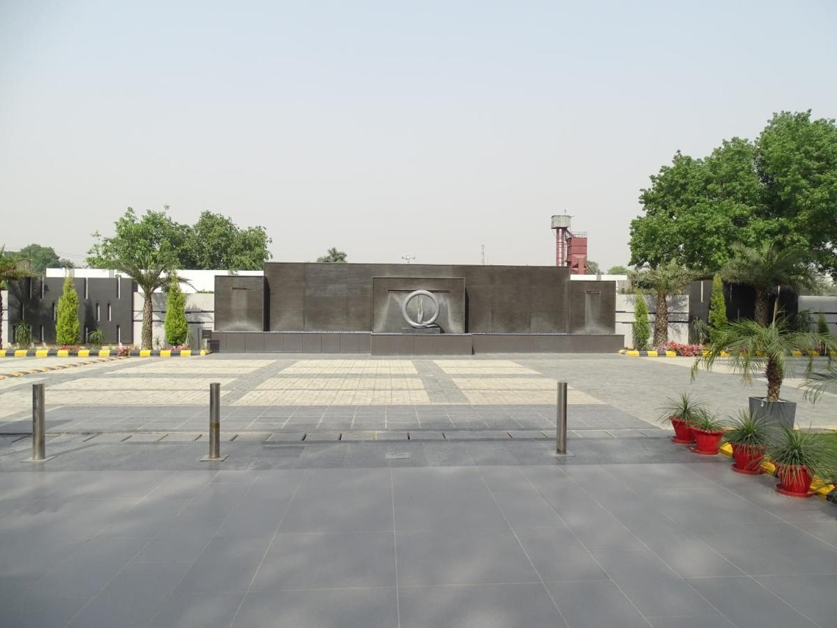 The Grand Arc Hotel & Convention Centre Shahjahanpur المظهر الخارجي الصورة