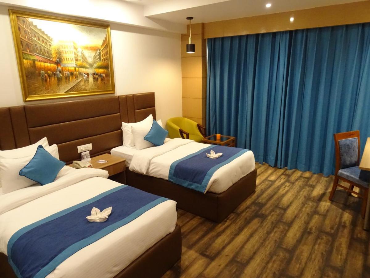 The Grand Arc Hotel & Convention Centre Shahjahanpur المظهر الخارجي الصورة