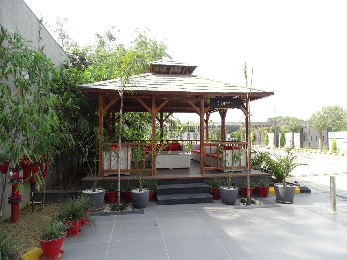The Grand Arc Hotel & Convention Centre Shahjahanpur المظهر الخارجي الصورة