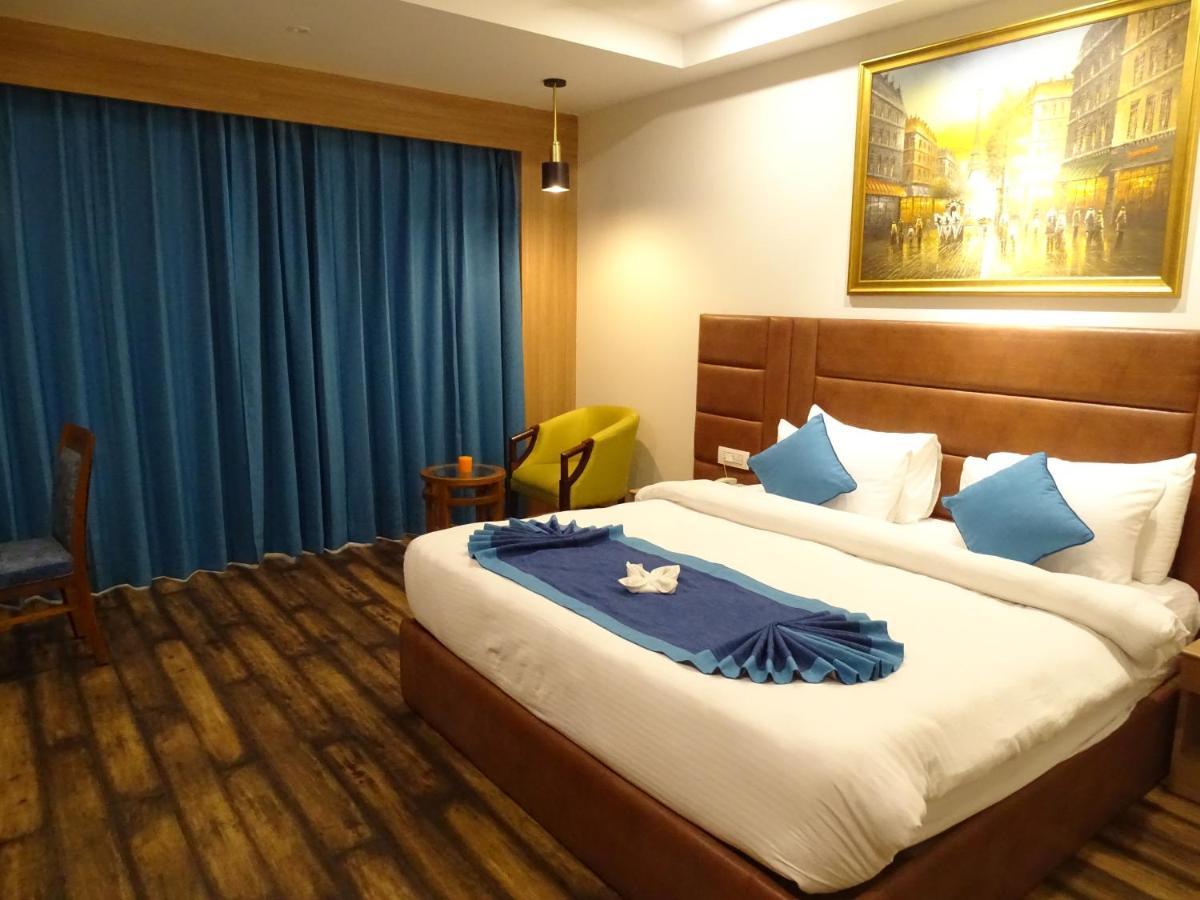 The Grand Arc Hotel & Convention Centre Shahjahanpur المظهر الخارجي الصورة