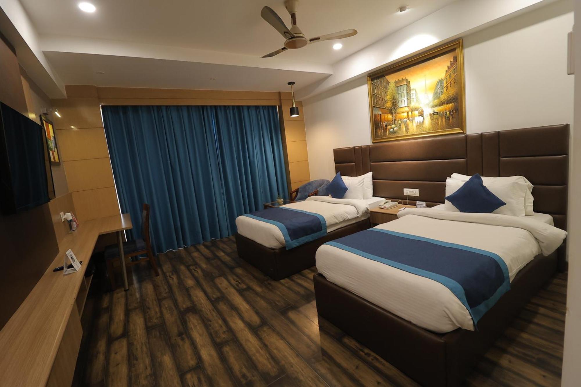 The Grand Arc Hotel & Convention Centre Shahjahanpur المظهر الخارجي الصورة